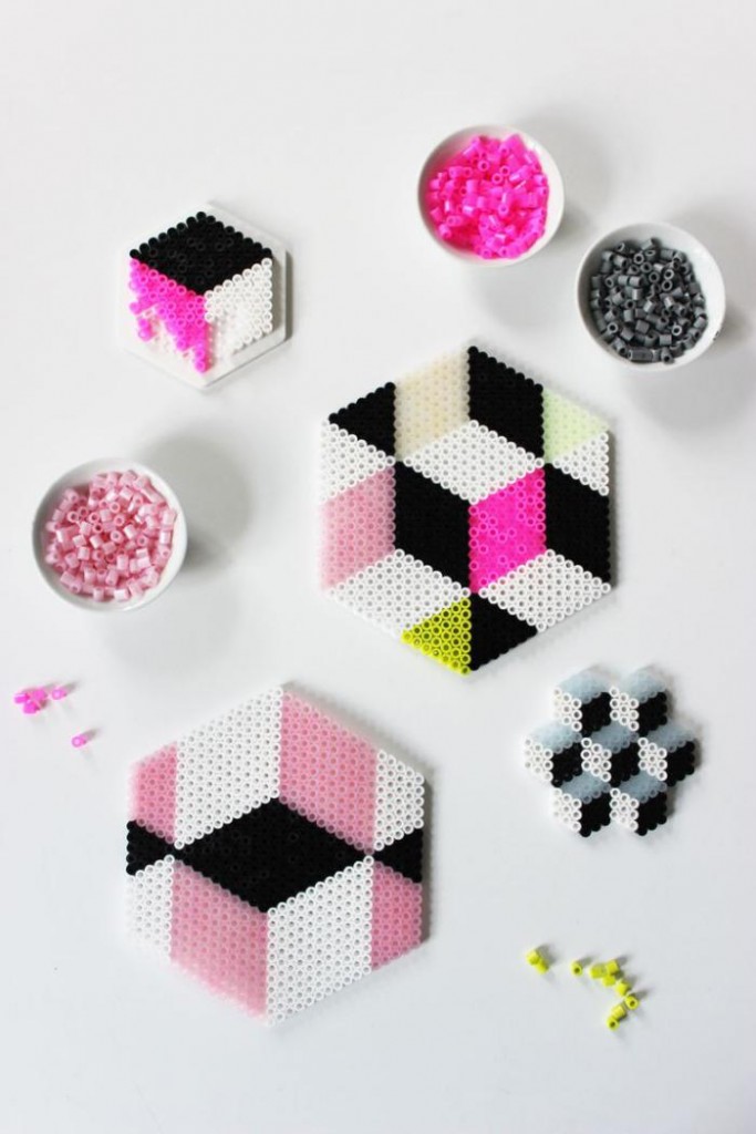 perles-à-repasser-jolis-dessous-de-tasses-multicolores