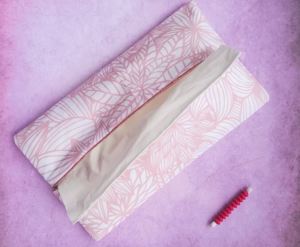 Distributeur de mouchoirs en tissu